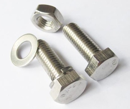 Application of screw bolts in the mechanical industry